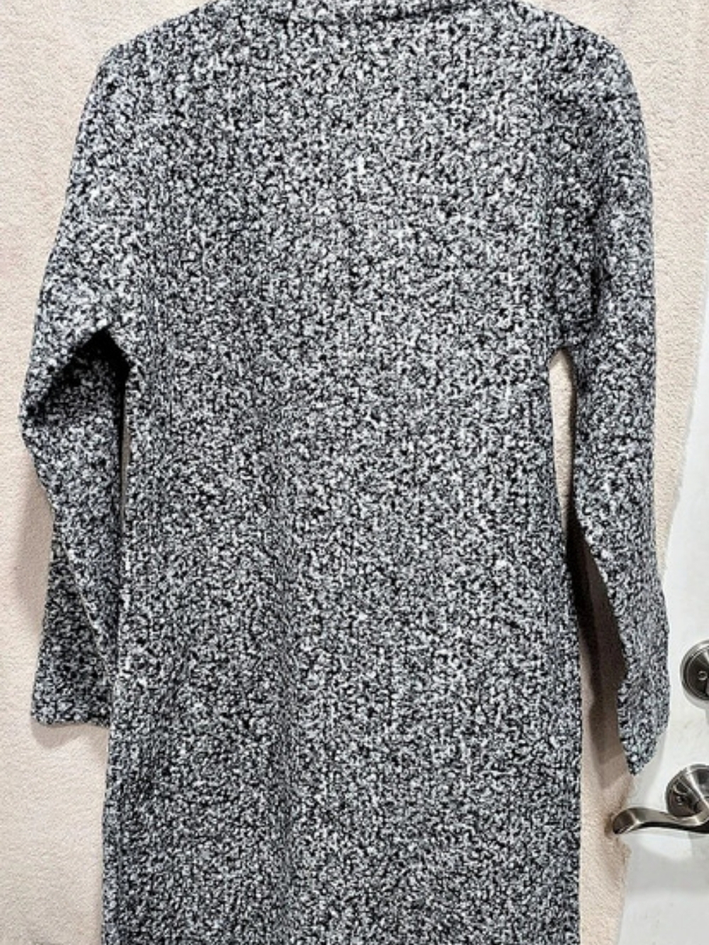 Simply Couture Gray & Black Turtleneck Sweater Like New - Picture 2 of 3